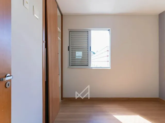 Imagem 6: Imóvel para Venda Possui 260 Metros Quadrados com 4 Quartos em Gutierrez - Belo Horizonte