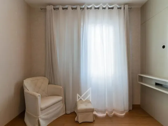 Imagem 3: Imóvel para Venda Possui 260 Metros Quadrados com 4 Quartos em Gutierrez - Belo Horizonte