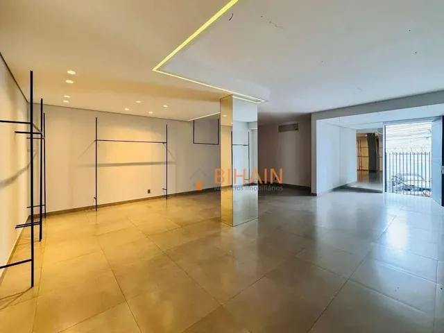 Imagem: Casa com 4 Dormitórios À Venda, 251 M²