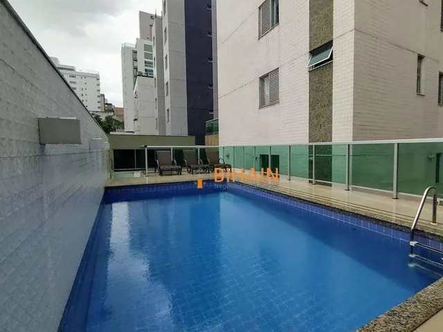 Imagem: Cobertura com 4 Dormitórios À Venda, 284