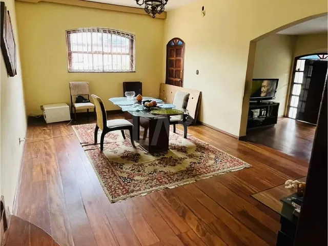 Imagem: Casa À Venda, 5 Quartos, 1 Suíte, 5 Vagas
