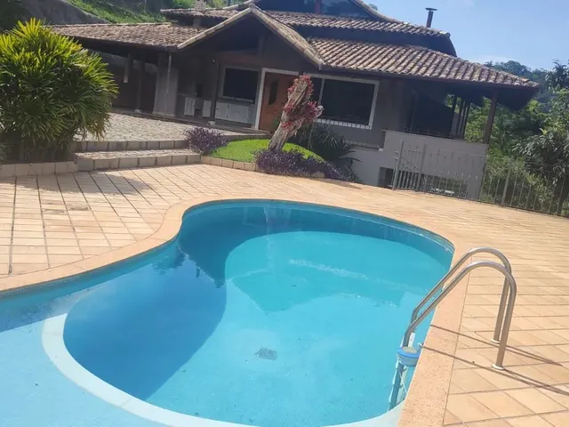 Imagem: Secretário (Condomínio) - Casa com 5 Suítes