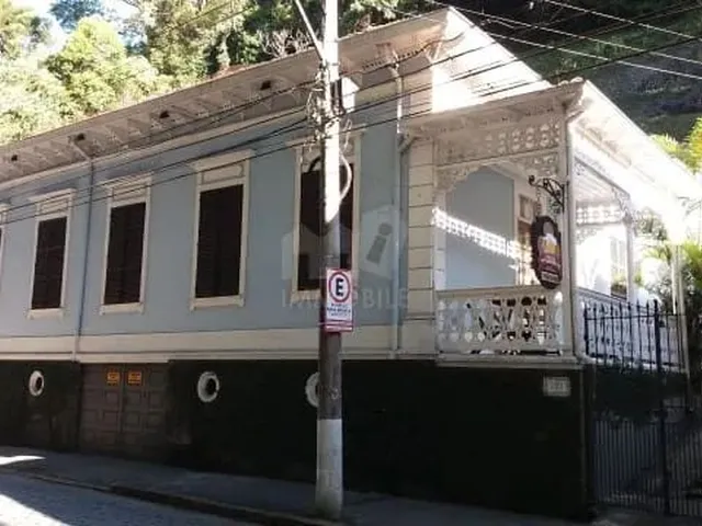 Imagem: Casa À Venda e Locação, Centro, Petropolis