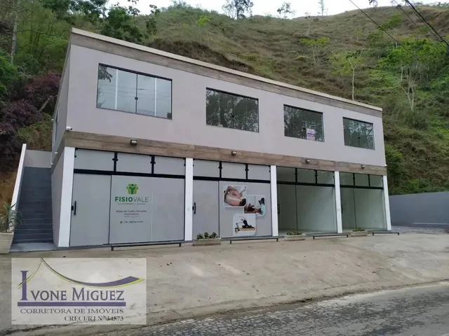 Imagem: O apartamento possui 2 Dormitórios, 1 Banheiro, 1 Vaga na