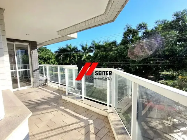 Imagem: O apartamento possui 5 Dormitórios, 4 Suítes, 5