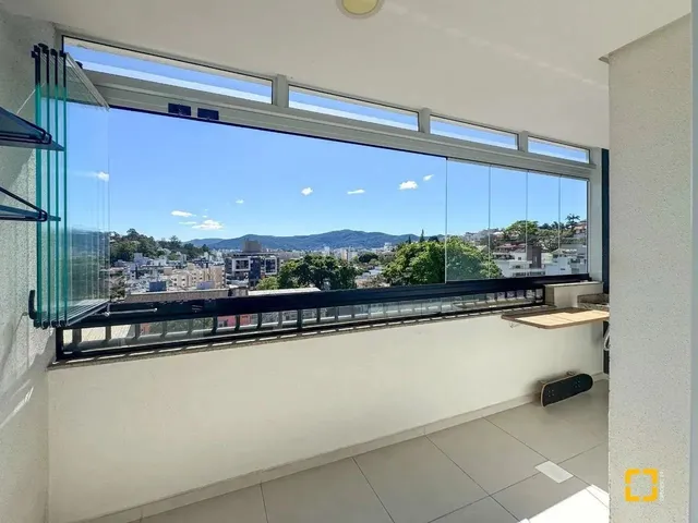 Imagem 2: Apartamento Mobiliado - 2 Dormitórios - 2 Vagas - Ufsc - Bairro Carvoeira
