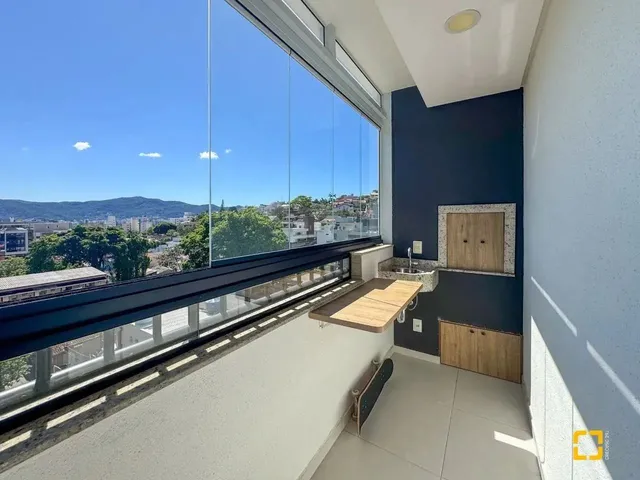 Imagem 3: Apartamento Mobiliado - 2 Dormitórios - 2 Vagas - Ufsc - Bairro Carvoeira