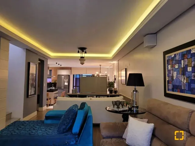 Imagem 2: Casa de 4 Dormitórios, Piscina em Ótima Localização