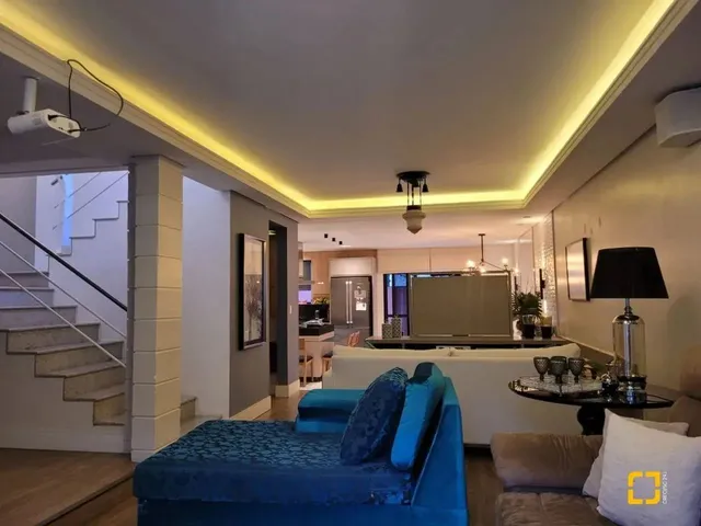 Imagem 6: Casa de 4 Dormitórios, Piscina em Ótima Localização