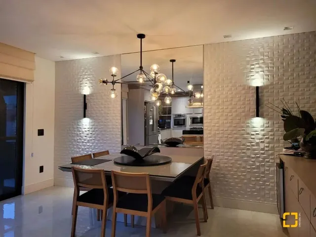 Imagem 13: Casa de 4 Dormitórios, Piscina em Ótima Localização