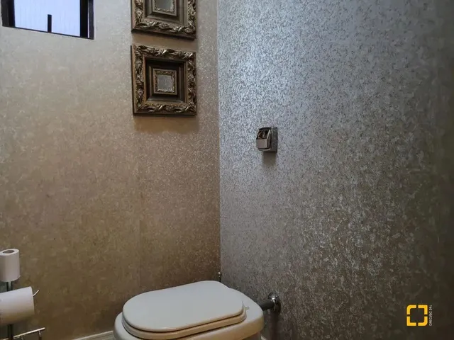 Imagem 16: Casa de 4 Dormitórios, Piscina em Ótima Localização