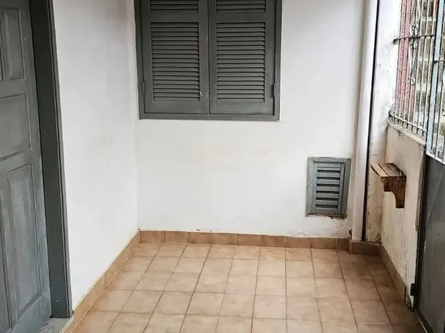 Imagem 1: Imóvel para Aluguel Possui 45 Metros Quadrados com 3 Quartos em Gloria - Petrópolis - Rj