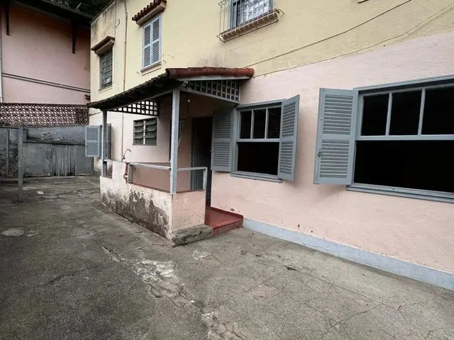 Imagem: A casa possui 2 Dormitórios, 1 Banheiro, 60m² de Área e