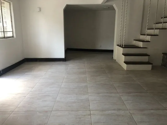 Imagem 10: Casa com 4 Quartos + 2 Anexos - Centro - Petrópolis, Rj