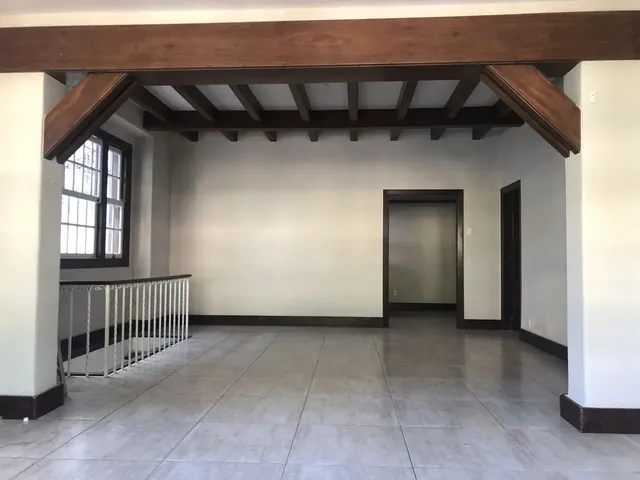 Imagem 9: Casa com 4 Quartos + 2 Anexos - Centro - Petrópolis, Rj