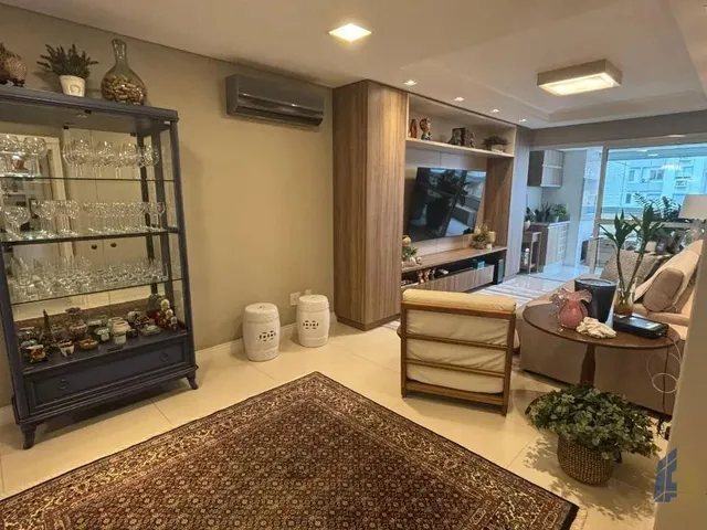 Imagem 16: Apartamento com 3 Suítes em Ótima Localização no Centro de Florianópolis