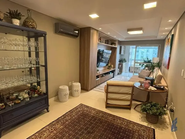 Imagem 9: Apartamento com 3 Suítes em Ótima Localização no Centro de Florianópolis