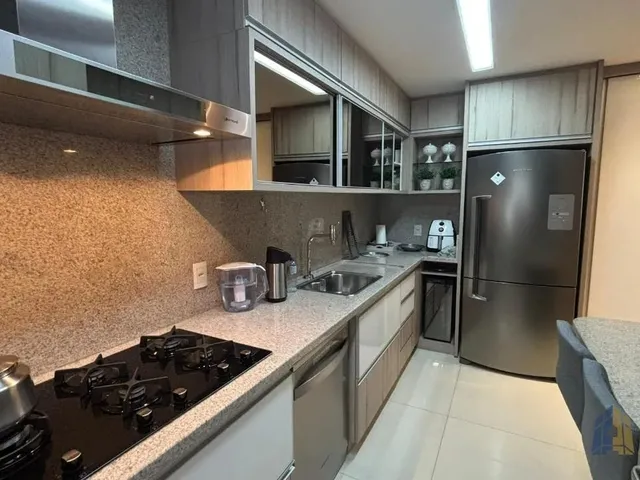 Imagem 6: Apartamento com 3 Suítes em Ótima Localização no Centro de Florianópolis