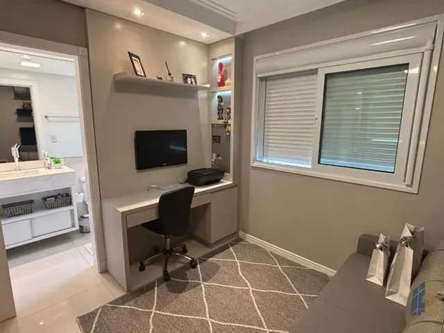 Imagem 11: Apartamento com 3 Suítes em Ótima Localização no Centro de Florianópolis