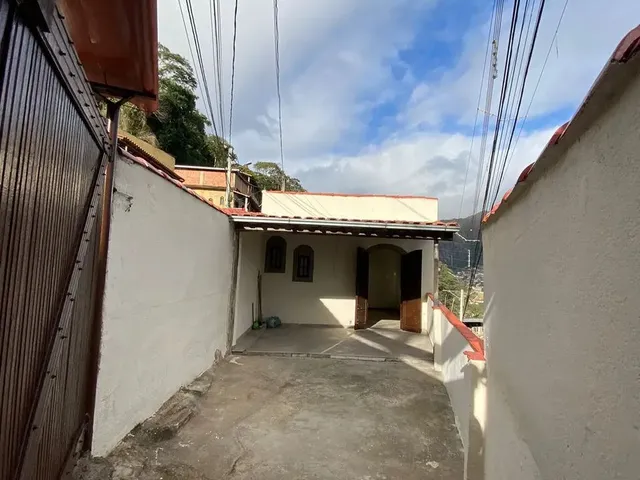 Imagem 3: Imóvel para Aluguel com 60 Metros Quadrados com 2 Quartos em Cascatinha - Petrópolis