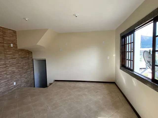 Imagem 2: Imóvel para Aluguel com 60 Metros Quadrados com 2 Quartos em Cascatinha - Petrópolis