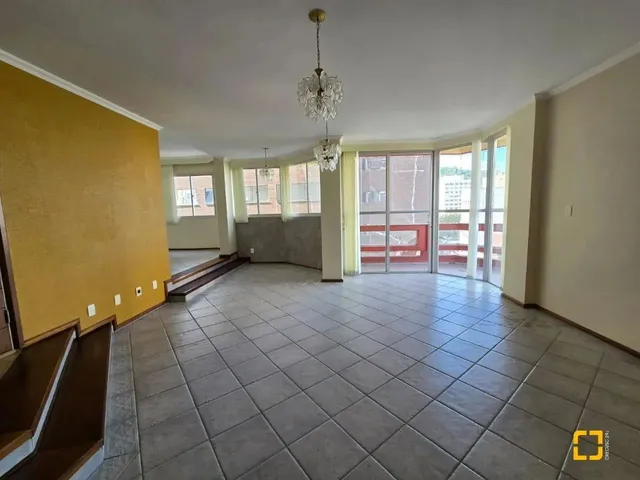 Imagem 2: Apartamento 174Mts de Privativa no Coração do Centro 4 Quartos 2 Suites 2Vgs