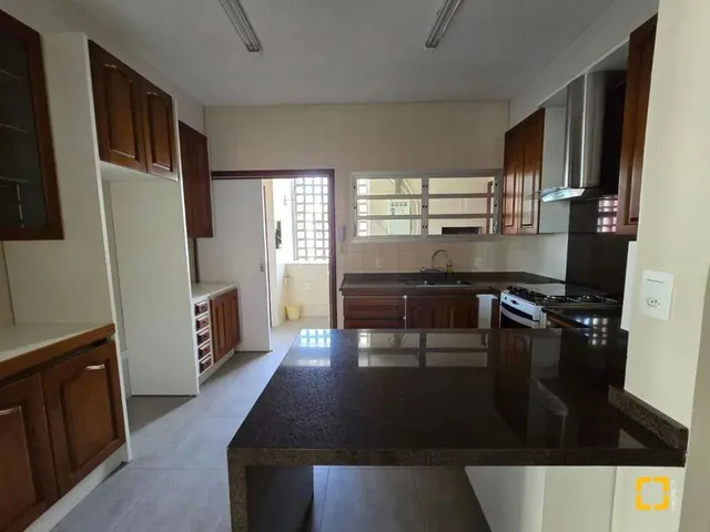 Imagem 5: Apartamento 174Mts de Privativa no Coração do Centro 4 Quartos 2 Suites 2Vgs