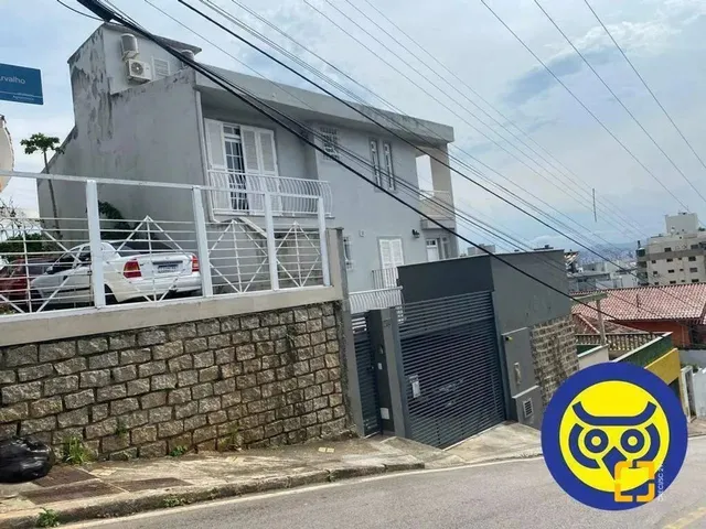 Imagem: Casa com 4 Quartos (1 Suíte), para Venda