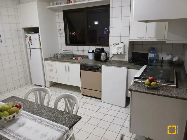 Imagem 13: Apartamento 4 Dormitórios Sendo 2 Suítes, com Vaga de Garagem no Centro De