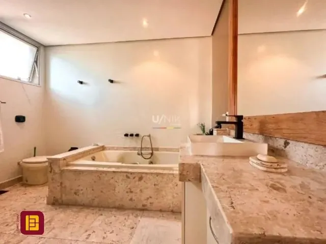 Imagem 14: Apartamento Vista Mar com 4 Dormitórios Suítes À Venda na Beira Mar de Florianópolis