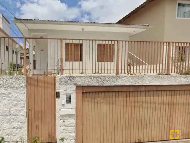 Imagem: Casa com 4 Quartos - Agronômica