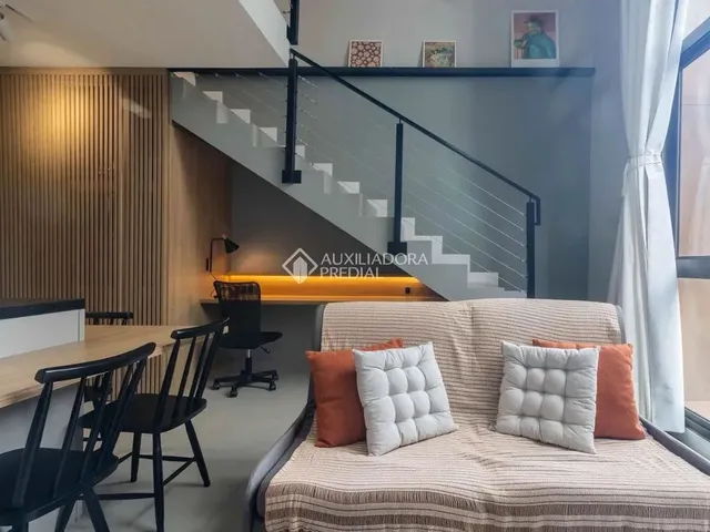 Imagem 7: Loft Duplex À Venda na Carvoeira, Próximo À Ufsc