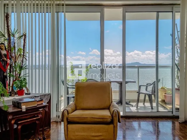 Imagem: O apartamento possui 5 Dormitórios, 3 Suítes, 5