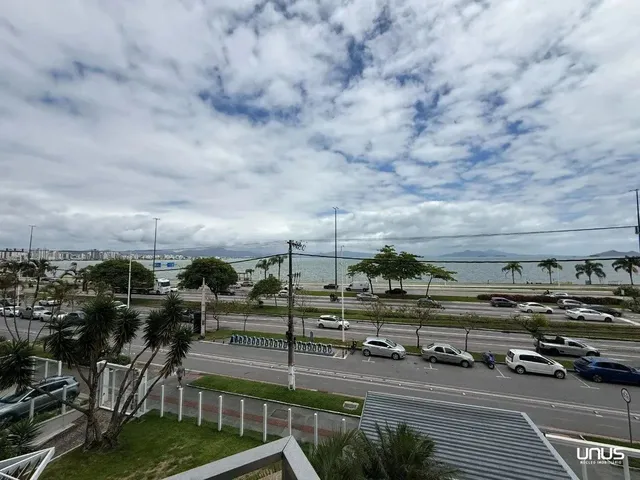 Imagem 1: Apartamento de 3 Quartos Frente Mar
