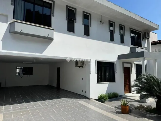 Imagem: Casa com 5 Dormitórios À Venda, 395M²