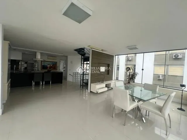 Imagem 5: Cobertura Triplex À Venda no Centro de Florianópolis
