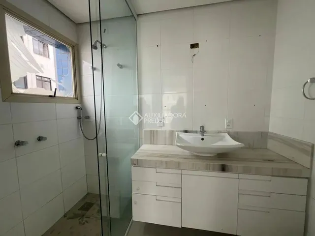 Imagem 2: Cobertura Triplex À Venda no Centro de Florianópolis