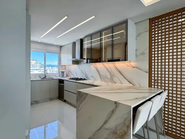 Imagem 2: Cobertura - Vista Beira-Mar Nor, 244M2, 3 Suítes, 3 Vagas, Finamento Mobiliada