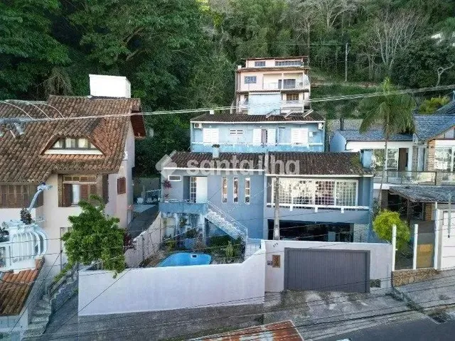 Imagem: Casa com 5 Dormitórios À Venda, 363M²