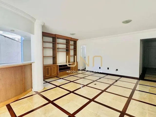 Imagem: Apartamento Amplo com 3 Dormitórios e 140M²