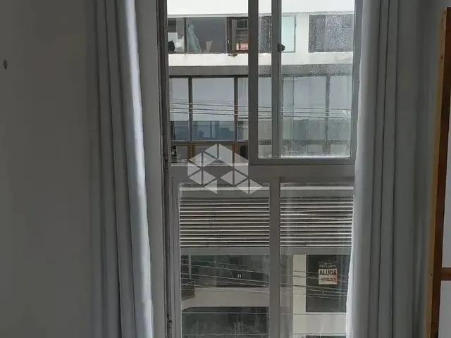 Imagem 2: Apartamento com 2 Quartos no Centro de Florianopolis/Sc