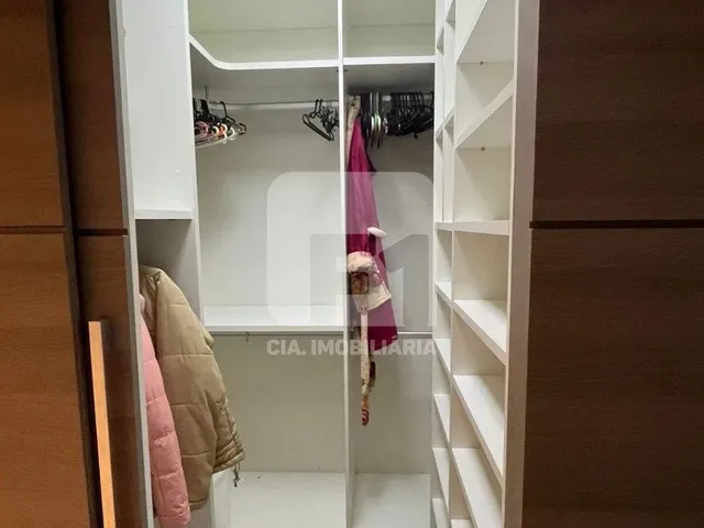 Imagem 14: Apartamento de 2 Suítes À Venda na Beira-Mar