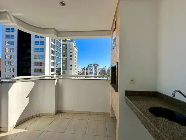 Imagem 2: Apartamento a Venda com 3 Dormitorios,1 Suite, 2 Vagas no Centro de Florianópolis - Face