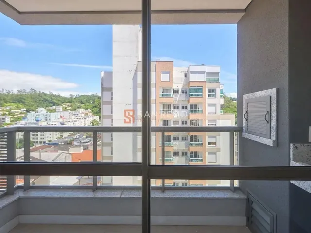 Imagem 10: Carvoeira Apartamento com 3 dormitórios