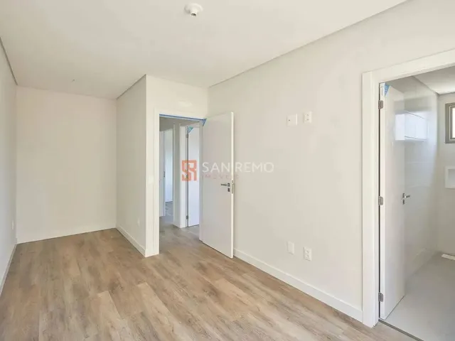 Imagem 2: Carvoeira Apartamento com 3 dormitórios