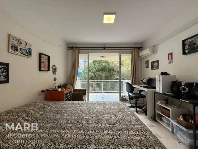 Imagem 7: Apartamento com 5 Dormitórios À Venda, 202 M² por R$ 1.490.000,00 - Beira Mar