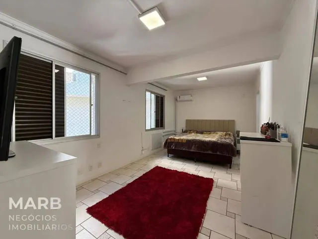 Imagem 2: Apartamento com 5 Dormitórios À Venda, 202 M² por R$ 1.490.000,00 - Beira Mar
