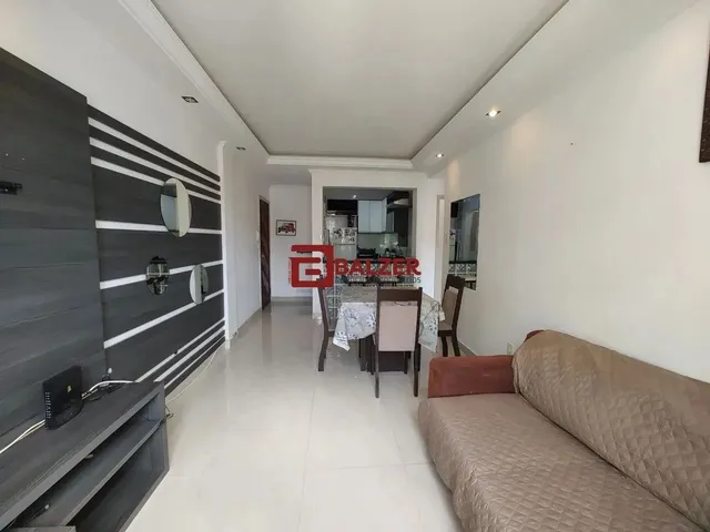 Imagem 3: Apartamento de 2 Quartos no Centro, Ensolarado