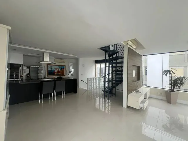 Imagem: Cobertura Triplex, 4 Suítes, Semimobiliada