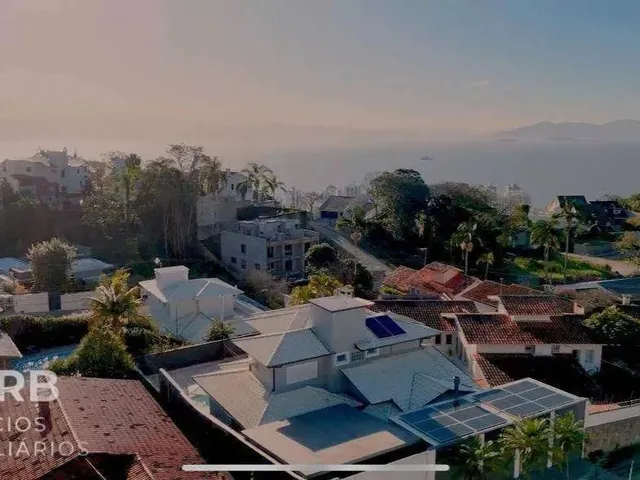 Imagem: Casa com 4 Dormitórios À Venda, 226 M²